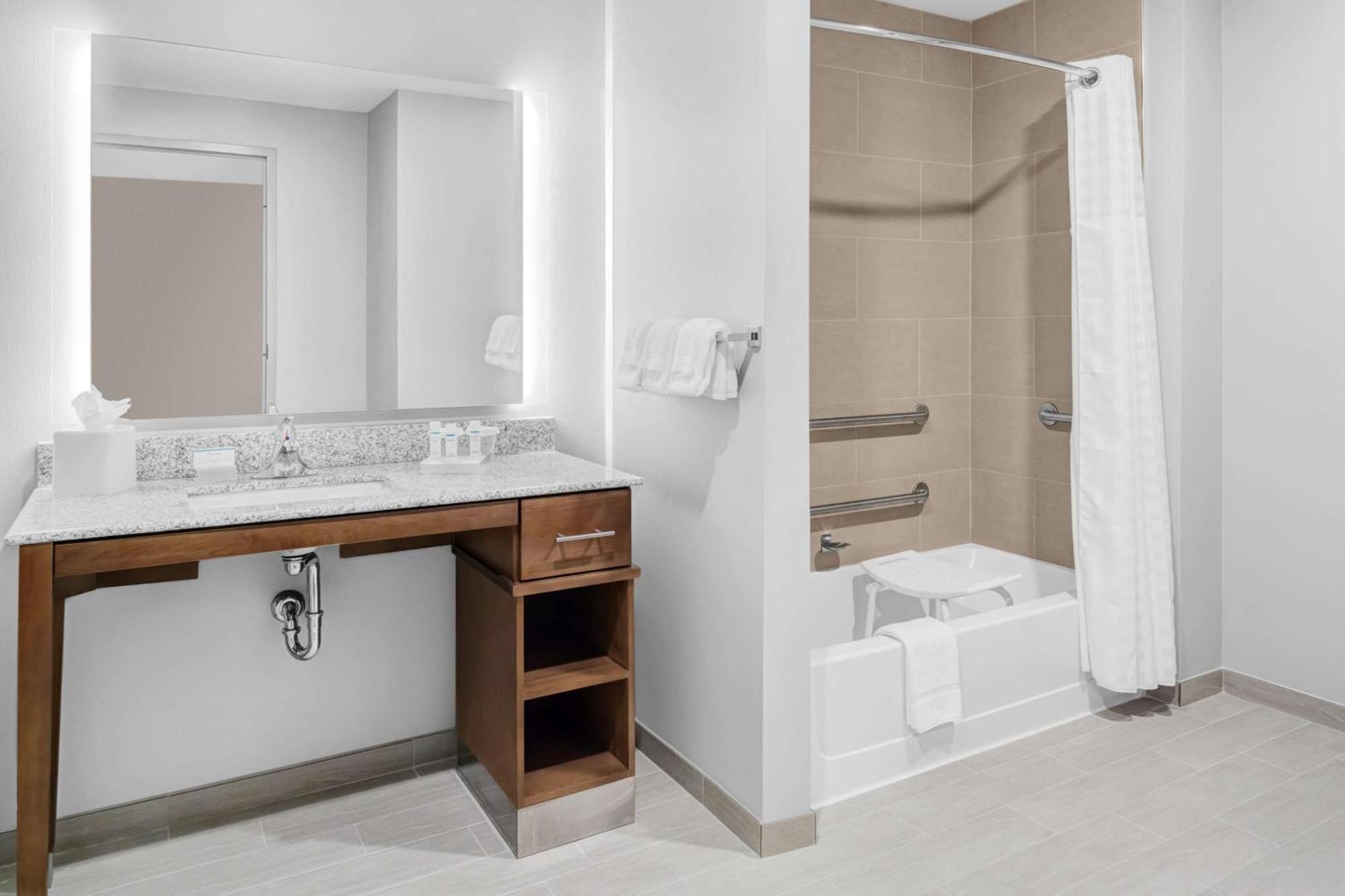 Homewood Suites By Hilton Wauwatosa Milwaukee Zewnętrze zdjęcie